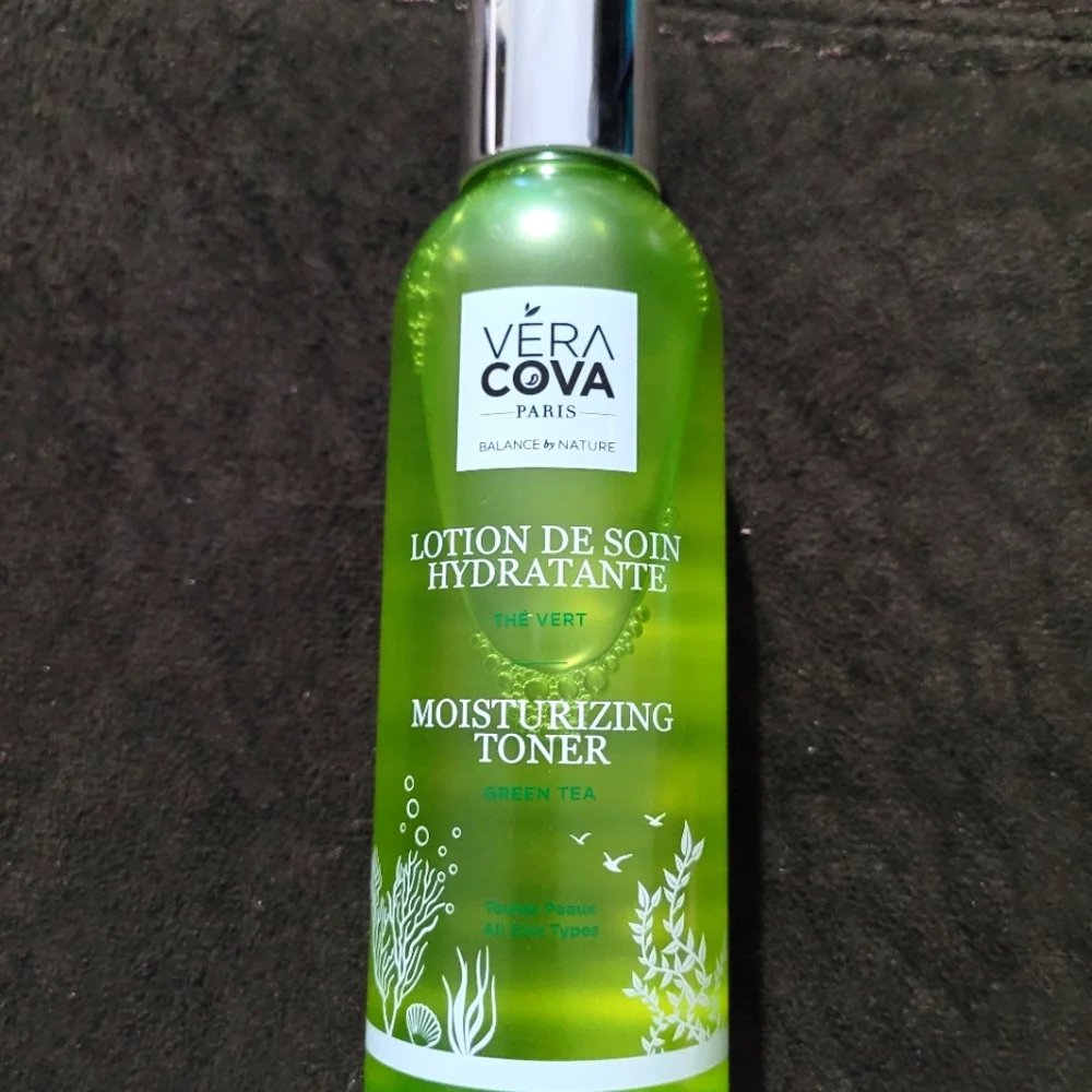 NEW Vera Cova Moisturizing Toner~Green Tea